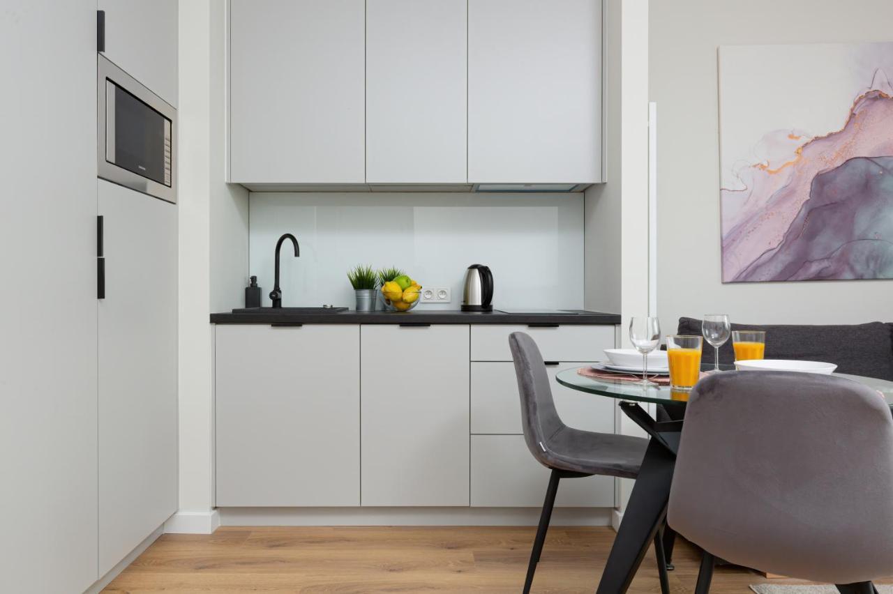 Apartments Business Center Wola Ordona By Renters Varšava Exteriér fotografie