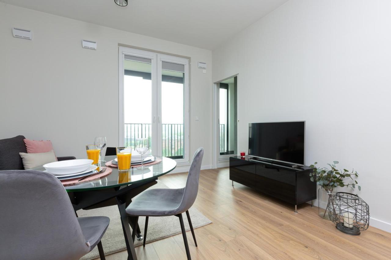 Apartments Business Center Wola Ordona By Renters Varšava Exteriér fotografie