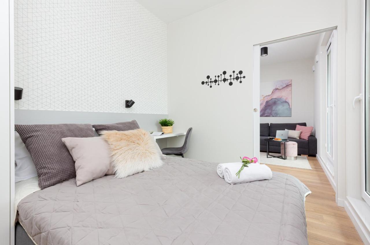 Apartments Business Center Wola Ordona By Renters Varšava Exteriér fotografie